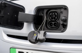 Leapmotor T03, 2025, charging port